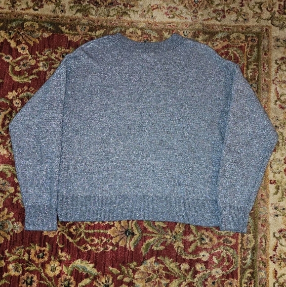 3 for $25 / H&M sweater - Picture 2 of 3
